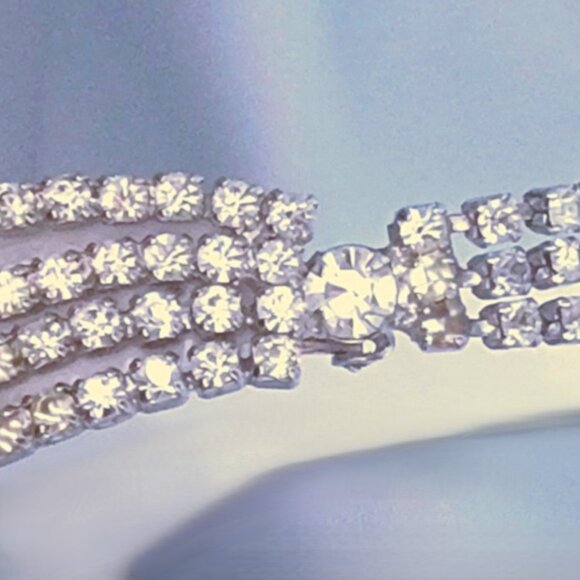 Rare VTG JULIANA D&E Statement Clip-On Waterfall Earrings Clear AUS Crystal RS - Picture 4 of 5